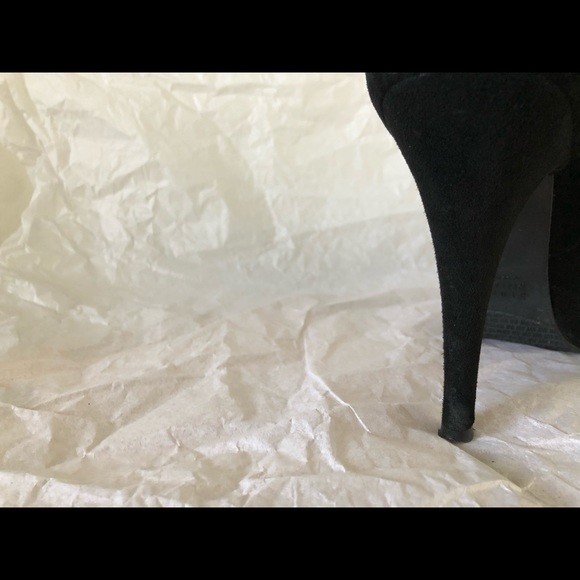 9M Stuart Weitzman Logocoverup Black Suede Booties - Picture 6 of 16